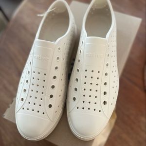 NWT Native Mens Jefferson Bloom In Box